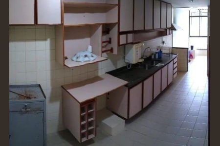 Apartamento à venda com 138m², 4 quartos e 2 vagas