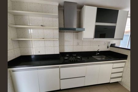 Apartamento para alugar com 120m², 3 quartos e 2 vagas