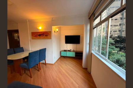 Apartamento à venda com 2 quartos, 72m² em Jardim Paulista, São Paulo