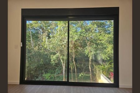 Casa à venda com 130m², 3 quartos e 4 vagas