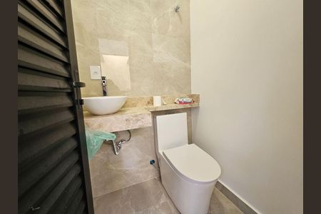Casa à venda com 130m², 3 quartos e 4 vagas