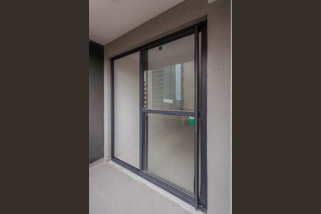 Varanda de kitnet/studio à venda com 1 quarto, 25m² em Pinheiros, São Paulo