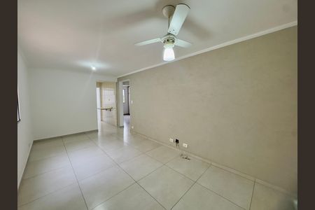 Apartamento para alugar com 68m², 2 quartos e 1 vaga Apartamento para alugar com 68m², 2 quartos e 1 vagaSala