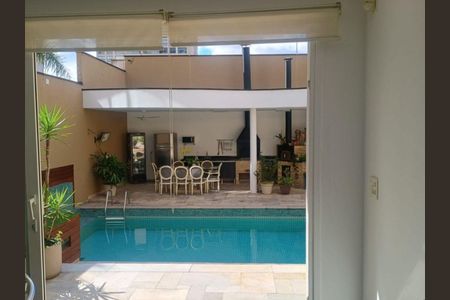 Casa à venda com 6 quartos, 560m² em Vila Mariana, São Paulo