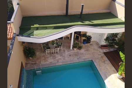 Casa à venda com 560m², 6 quartos e 8 vagas
