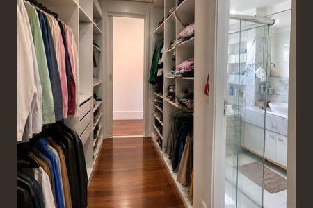 Casa à venda com 560m², 6 quartos e 8 vagas