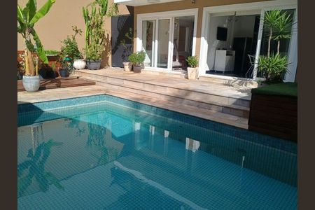 Casa à venda com 560m², 6 quartos e 8 vagas