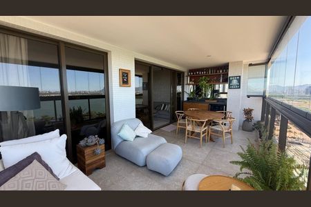 Apartamento à venda com 160m², 3 quartos e 3 vagas