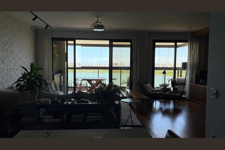 Apartamento à venda com 160m², 3 quartos e 3 vagas