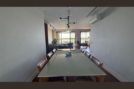 Apartamento à venda com 3 quartos, 160m² em Barra da Tijuca, Rio de Janeiro
