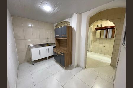 Sala/Cozinha de casa para alugar com 1 quarto, 47m² em Ferreira, São Paulo