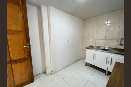 Sala/Cozinha de casa para alugar com 1 quarto, 47m² em Ferreira, São Paulo