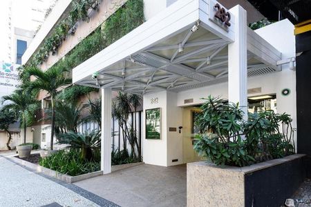 Apartamento à venda com 104m², 2 quartos e 1 vaga Apartamento à venda com 104m², 2 quartos e 1 vagaHall de Entrada