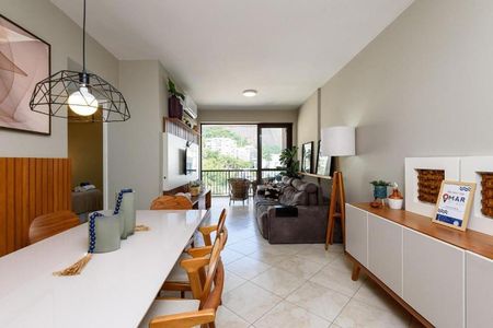 Apartamento à venda com 104m², 2 quartos e 1 vaga Apartamento à venda com 104m², 2 quartos e 1 vagaCozinha