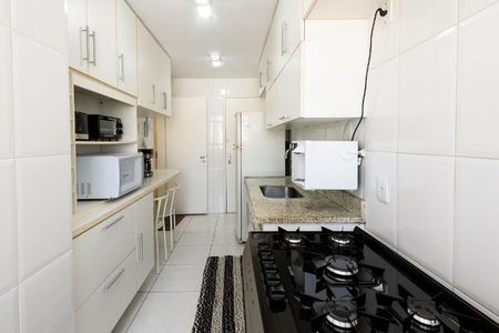 Apartamento à venda com 104m², 2 quartos e 1 vaga Apartamento à venda com 104m², 2 quartos e 1 vagaCozinha