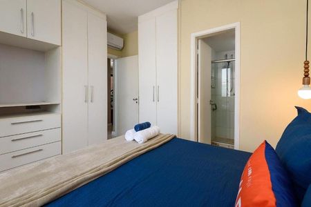 Apartamento à venda com 104m², 2 quartos e 1 vaga Apartamento à venda com 104m², 2 quartos e 1 vagaQuarto