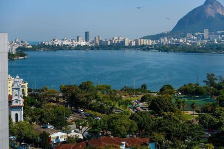 Apartamento à venda com 104m², 2 quartos e 1 vaga Apartamento à venda com 104m², 2 quartos e 1 vagaVista