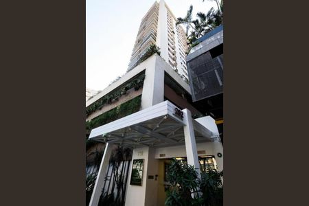 Apartamento à venda com 104m², 2 quartos e 1 vaga Apartamento à venda com 104m², 2 quartos e 1 vagaFachada