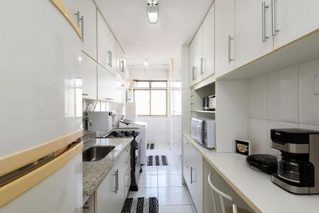 Apartamento à venda com 104m², 2 quartos e 1 vaga Apartamento à venda com 104m², 2 quartos e 1 vagaCozinha