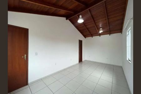 Casa para alugar com 211m², 3 quartos e 3 vagas Casa para alugar com 211m², 3 quartos e 3 vagasQuarto 3