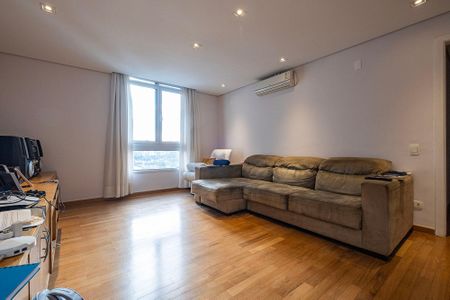 Apartamento à venda com 240m², 3 quartos e 2 vagas Apartamento à venda com 240m², 3 quartos e 2 vagasSala 2