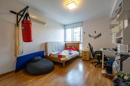 Apartamento à venda com 240m², 3 quartos e 2 vagas Apartamento à venda com 240m², 3 quartos e 2 vagasSuíte 2