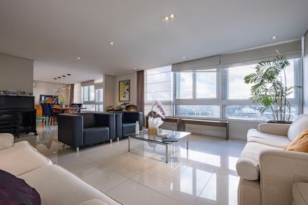 Sala 1 de apartamento à venda com 3 quartos, 240m² em Jardim Europa, São Paulo