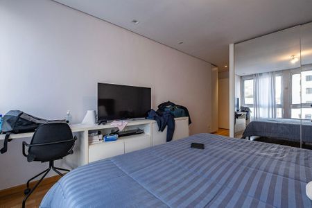 Apartamento à venda com 240m², 3 quartos e 2 vagas Apartamento à venda com 240m², 3 quartos e 2 vagasSuíte 1