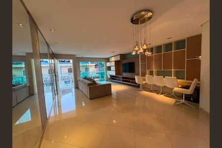 Casa à venda com 3 quartos, 221m² em Jardim Tres Marias, São Bernardo do Campo
