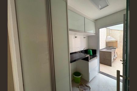 Casa à venda com 221m², 3 quartos e 5 vagas