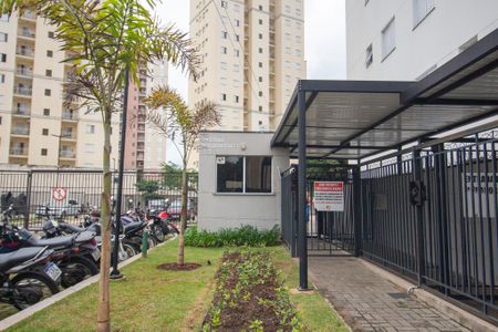 Apartamento para alugar com 47m², 2 quartos e 1 vaga Apartamento para alugar com 47m², 2 quartos e 1 vagaFachada