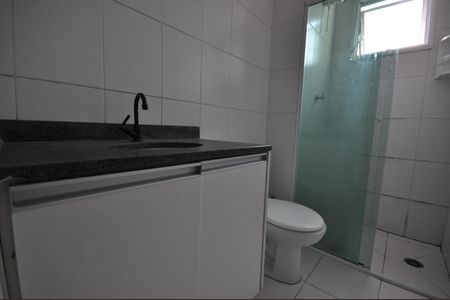 Banheiro de apartamento para alugar com 2 quartos, 50m² em Protendit, São Paulo