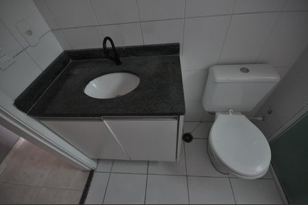 Banheiro de apartamento para alugar com 2 quartos, 50m² em Protendit, São Paulo