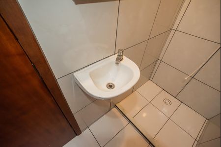 Banheiro de casa para alugar com 2 quartos, 288m² em Vila Monte Alegre, São Paulo