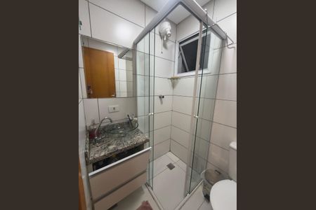 Apartamento à venda com 94m², 2 quartos e 1 vaga Apartamento à venda com 94m², 2 quartos e 1 vagaBanheiro