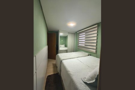 Quarto de apartamento à venda com 2 quartos, 94m² em Jardim do Estádio, Santo André