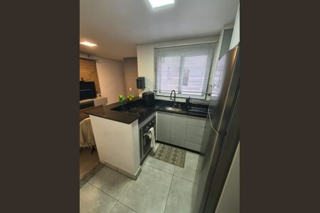 Apartamento à venda com 94m², 2 quartos e 1 vaga Apartamento à venda com 94m², 2 quartos e 1 vagaCozinha