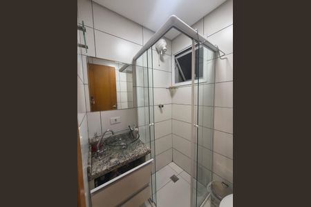 Apartamento à venda com 94m², 2 quartos e 1 vaga Apartamento à venda com 94m², 2 quartos e 1 vagaBanheiro