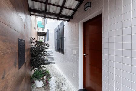 Casa de condomínio à venda com 112m², 3 quartos e 1 vaga Casa de condomínio à venda com 112m², 3 quartos e 1 vagaEntrada