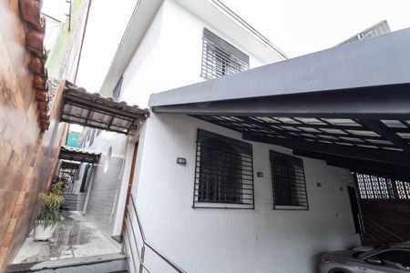 Casa de condomínio à venda com 112m², 3 quartos e 1 vaga Casa de condomínio à venda com 112m², 3 quartos e 1 vagaFachada