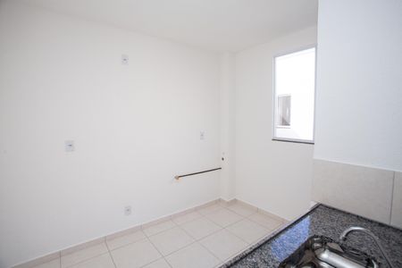 Apartamento para alugar com 43m², 2 quartos e 1 vaga Apartamento para alugar com 43m², 2 quartos e 1 vagaCozinha e Área de Serviço