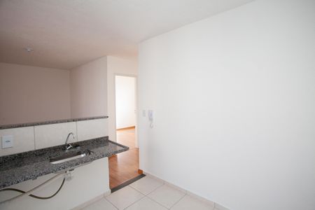 Apartamento para alugar com 43m², 2 quartos e 1 vaga Apartamento para alugar com 43m², 2 quartos e 1 vagaCozinha e Área de Serviço
