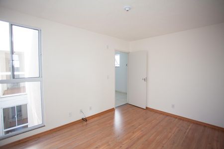 Sala de apartamento para alugar com 2 quartos, 43m² em Caiapos, Contagem