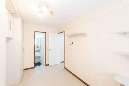 Apartamento à venda com 70m², 2 quartos e 1 vagaSuíte