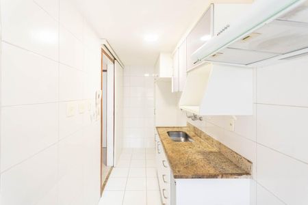 Apartamento à venda com 70m², 2 quartos e 1 vagaCozinha e Área de Serviço