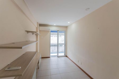 Apartamento à venda com 70m², 2 quartos e 1 vagaSala