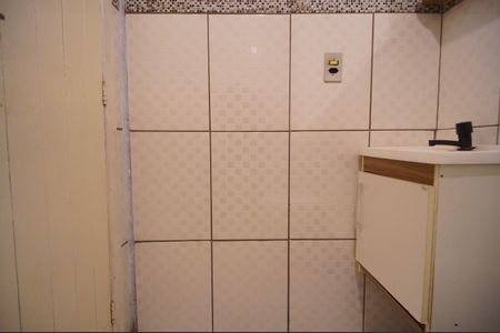 Casa à venda com 77m², 2 quartos e 1 vagaBanheiro 2