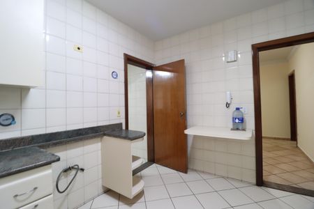 Apartamento para alugar com 130m², 3 quartos e 2 vagasCozinha
