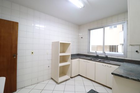Apartamento para alugar com 130m², 3 quartos e 2 vagasCozinha
