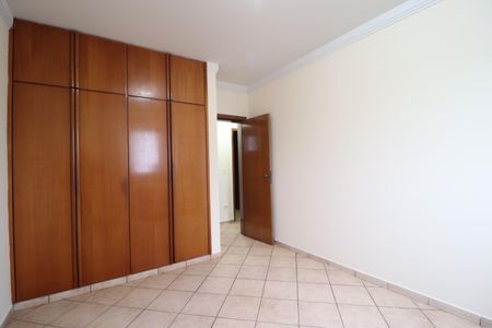 Apartamento para alugar com 130m², 3 quartos e 2 vagasQuarto 2